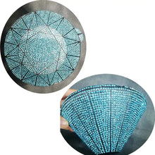 Charger l'image dans la visionneuse de la galerie,Sac à main en forme de diamant géométrique en diamante/cristal de différentes couleurs