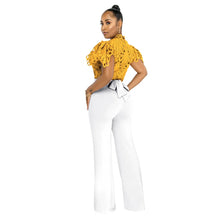 Carregar imagem no visualizador da galeria, Blusa de Renda com Gola Alta, Manga Curta e Detalhe Vazado