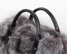 Carregar imagem no visualizador da galeria, Bolsa de Ombro Transversal Grande de Couro de Raposa Real Natural com Pele Completa, Luxuosa, Disponível em 8 Cores Diferentes