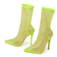 Cargar imagen en el visor de la galería, Bota de pantorrilla de calcetín de malla elástica con cristal y tacón de aguja de punta afilada (disponible en 5 colores diferentes)