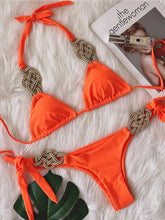 Carregar imagem no visualizador da galeria, Conjunto de Biquíni de Malha de Duas Peças com Top Halter Push Up e Tanga com Patchwork Nó Infinito