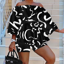 Cargar imagen en el visor de la galería, Conjunto estampado de dos piezas con top y pantalones cortos sin hombros, conjunto dulce de verano, tallas L-3XL