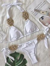 Carregar imagem no visualizador da galeria, Conjunto de Biquíni de Malha de Duas Peças com Top Halter Push Up e Tanga com Patchwork Nó Infinito