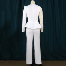 Carregar imagem no visualizador da galeria, Macacão/ Jardineira Elegante Luxuosa de Cintura Alta com Contas Branco Preto