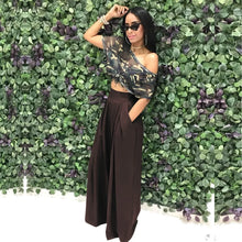 Carregar imagem no visualizador da galeria, Calças Palazzo Largas de Cintura Alta com Pregas e Bolsos