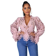Carregar imagem no visualizador da galeria, Camisa Elegante de Renda em Malha com Mangas Longas e Recortes, Blusa Transparente, Roupa Dashiki, Camisa Africana