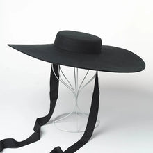 Cargar imagen en el visor de la galería, Chic Floppy Wide Brim Flat Top Bandage Wool Felt Hat
