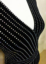 Cargar imagen en el visor de la galería, Diamante/Rhinestone Long Sleeve V-Neck Dress
