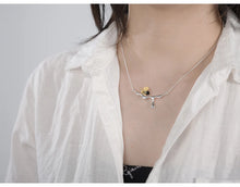 Cargar imagen en el visor de la galería, Handmade Bee With Dripping Honey Pendant Necklace/Set 925 Sterling Silver Fine Jewelry
