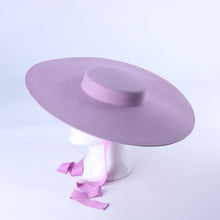 Cargar imagen en el visor de la galería, Chic Floppy Wide Brim Flat Top Bandage Wool Felt Hat
