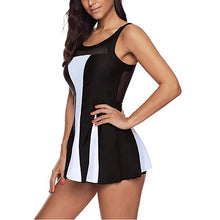 Carica l&#39;immagine nel visualizzatore di Gallery, Costume da bagno tankini a due pezzi con vestito, disponibile in 3 colori diversi
