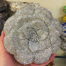 Carregar imagem no visualizador da galeria, Bolsa de mão de cristal de luxo em forma de flor de rosa com corrente de diamante de diamante, mini clutch
