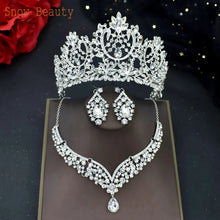 Carregar imagem no visualizador da galeria, Acessório de cabeça de noiva de luxo Tiara de Diamante de Strass Página de Aniversário Coroa de Casamento Conjunto de Brincos Colar 2 Cores Vários Padrões
