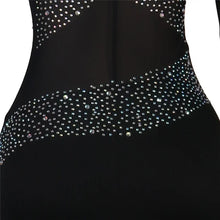 Carregar imagem no visualizador da galeria, Vestido Maxi Bodycon de Festa com Uma Manga, Tule Transparente e Cristais de Strass
