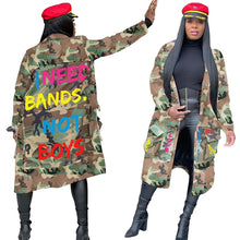 Carregar imagem no visualizador da galeria, Jaqueta Trench Camuflada com Estampa de Letras Estilo Longo Streetwear
