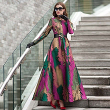 Carregar imagem no visualizador da galeria, Vestido longo plus size boho com mangas longas em jacquard floral
